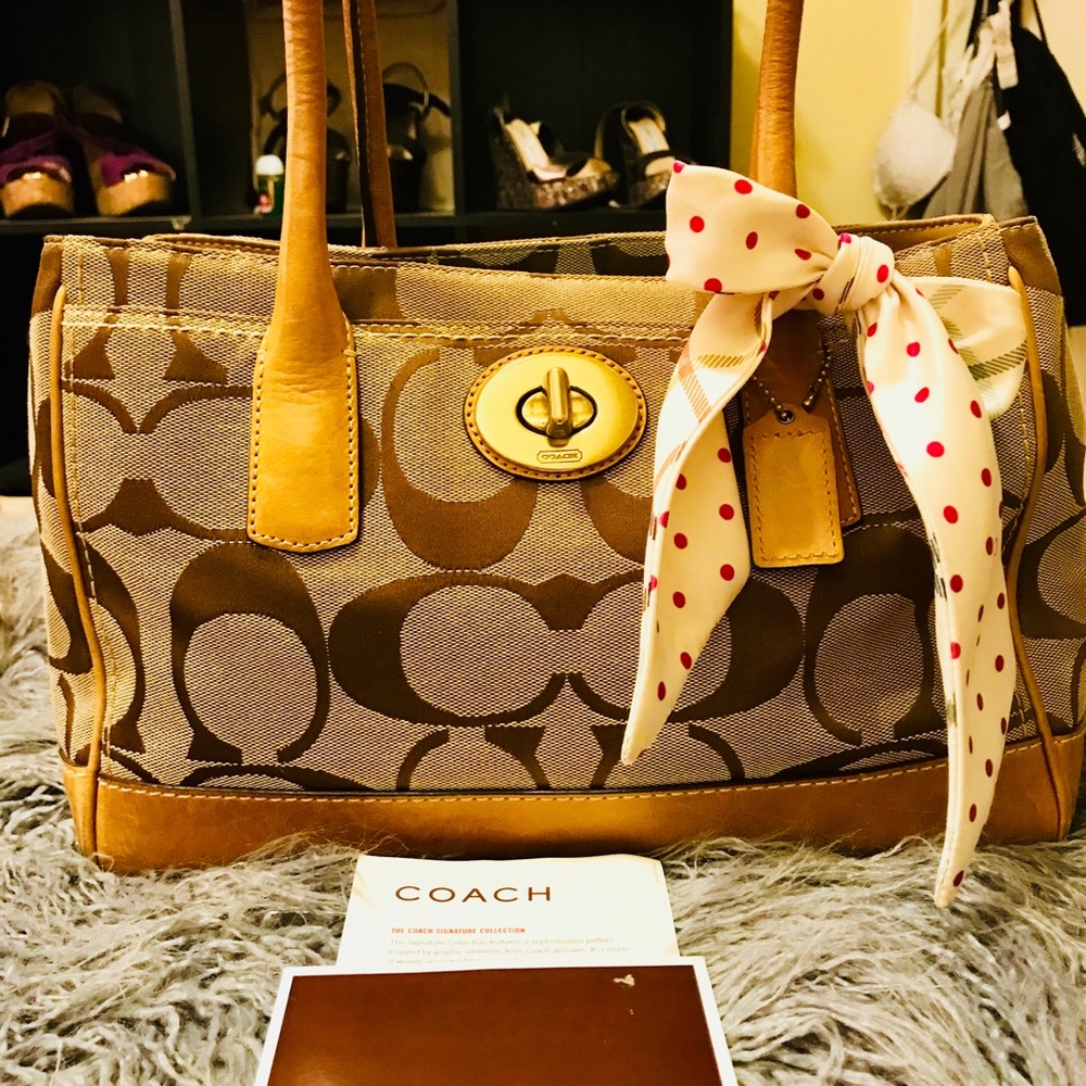 Coach purse - Picture 3 of 6